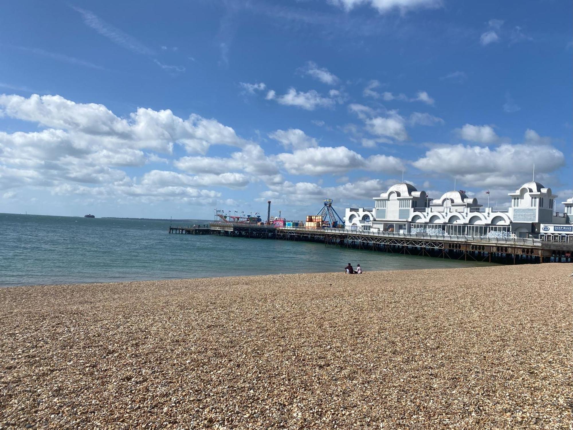Solent Apartments Portsmouth Buitenkant foto
